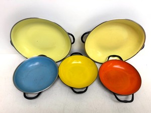 lot 119 image: Vintage Mid Century Yugoslavian Enameled Cookware Pans