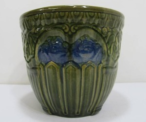 lot 301 image: Larger Vintage GreenBlue Art Pottery Planter