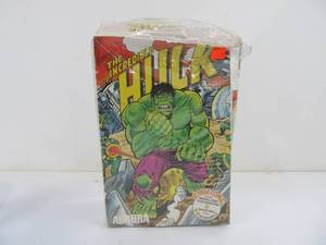 lot 14 image: Aurora Comic Series INCREDIBLE HULK Kit wComic Book