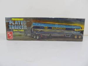 lot 24 image: AMT Fruehauf SUNOCO Plated Tanker Semi-Trailer