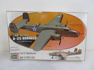 lot 37 image: Vintage Revell B-25 Bomber