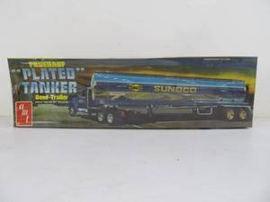 lot 20 image: AMT Fruehauf SUNOCO Plated Tanker Semi-Trailer