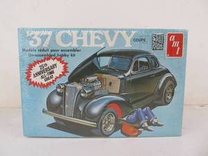 lot 184 image: AMT 37 Chevy Coupe Street Rod
