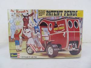 lot 185 image: Vintage Revell Dr. Krooks Patent Pending Traveling Medicine Show Vehicle