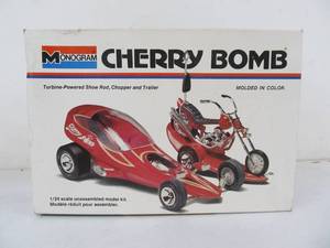 lot 194 image: Vintage Monogram CHERRY BOMB Show Car wChopper & Trailer