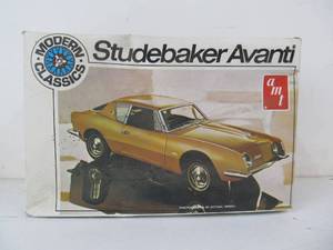 lot 120 image: AMT American Classics Studebaker Avanti 
