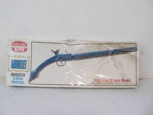 lot 140 image: Vintage Life-Like Miquilet Moorish Lock Pistol