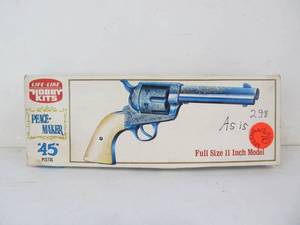 lot 141 image: Vintage Life-Like Peacemaker 45 Pistol