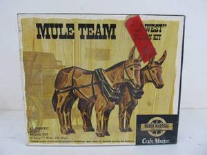 lot 149 image: Vintage Craft Masters Old West Mule Team Wooden Model Kit