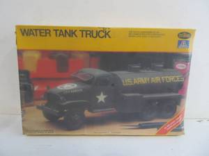 lot 172 image: Vintage Testors US Army Water Tanker Truck