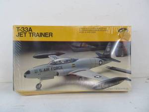 lot 233 image: Testors Lockheed T-33A Jet Trainer
