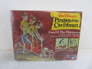 lot 280 image: MPC Walt Disneys Pirates of The Caribbean - Fate of The Mutineers