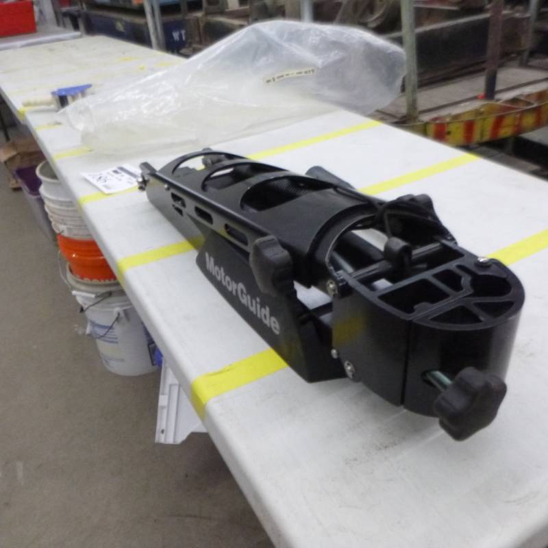 lot 186 image: MotorGuide Bow Mount Plate