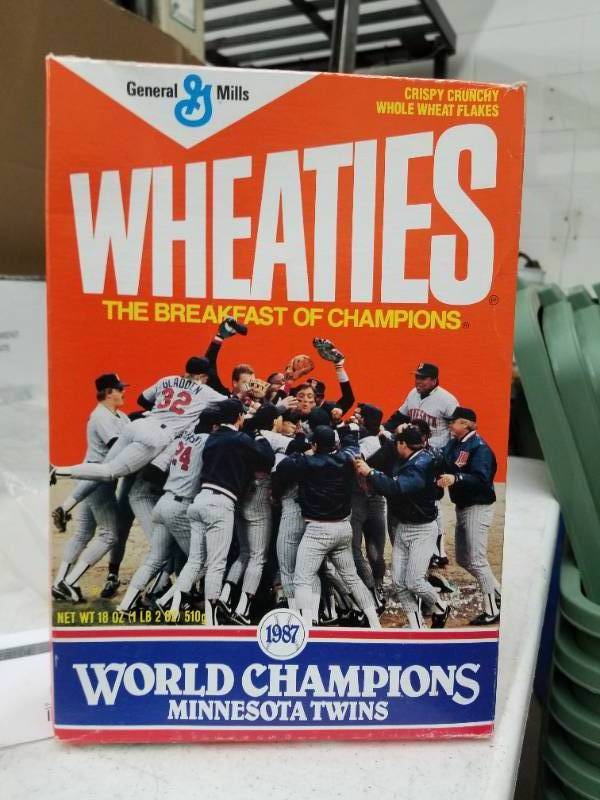 lot 22 image: Wheaties 1987 World Champions Minnesota Twins Commemorative Cereal Box