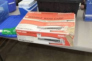 lot 453 image: Magnavox DVD Recorder (in original box)