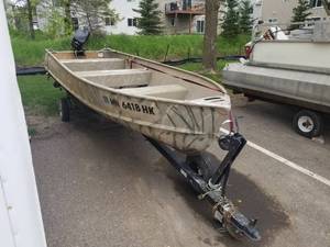 lot 8 image: 14 Fishing Boat, Mercury 8.0 Outboard Motor, Single Axle Boat Trailer