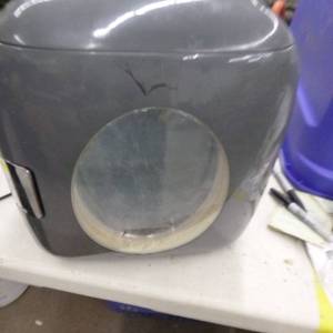 lot 341 image: 12VDC Portable CoolerHeater