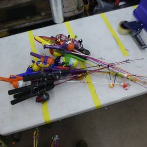 lot 325 image: Lot of (20) Childrens Fishing Rods with Reel