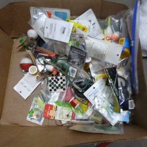 lot 372 image: Fishing Tackle and Tackle Organizer (in plastic bin)