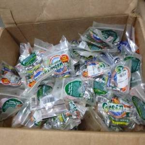 lot 374 image: Lot of Slip Sinkers (in box)