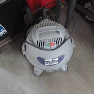 lot 394 image: Shop-Vac Vacuum