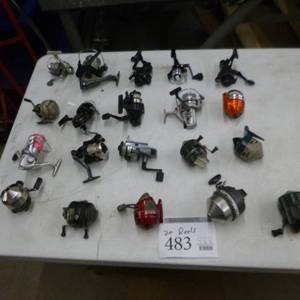 lot 483 image: Lot of (20) Fishing Reels