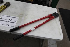 lot 84 image: 36 Bolt Cutter