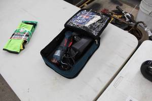 lot 77 image: Bosch PS10 10.8V Cordless Right Angle Driver  with Soft-Side Carry Bag