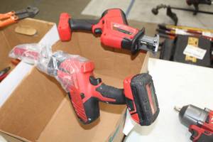 lot 108 image: Lot of (2) Milwaukee 2719-20 18V Cordless Hackzall Reciprocating Saw  with One Battery