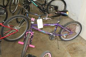 lot 255 image: Taboo Street Style 20 Girls 17 Trick Bike with 13 Purple Frame