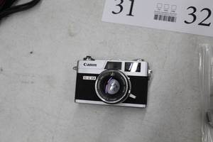 lot 31 image: Canon G-III Canonet QL17 SLR Camera with 40mm Lens 11.7