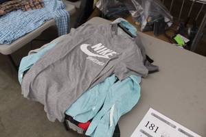 lot 182 image: Lot of (6) Mens Shirts - Long Sleeve Button Down Shirts, T-Shirts, Hooded Sweatshirt Size Small