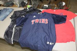 lot 187 image: Lot of (3) Sport Shirts
