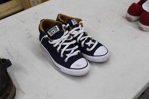 lot 153 image: Converse All Star Shoes Size Mens 8.5Womens 10.5