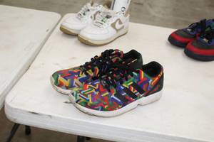 lot 165 image: Adidas Torsion Mens Shoes Size 9.5