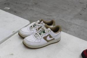 lot 159 image: Nike Air Mens Shoes Size 8