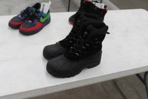 lot 156 image: Labo Pro Thermolite Mens Shoes Size 11