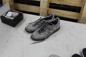 lot 155 image: Adidas Spezial Mens Shoes Size 8