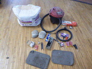 lot 9 image: Miscellaneous Garage Items