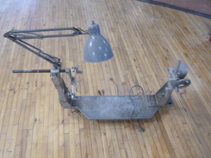 lot 14 image: Vintage Rogers Mfg. Tel-A-Turn TV Service Cradle