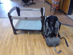 lot 21 image: Play Pen and Car Seat