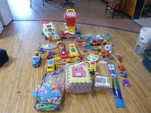 lot 31 image: Lot of Childrens Toys