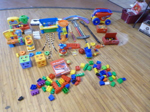 lot 32 image: Lot of Childrens Toys