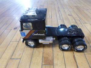 lot 84 image: Toy Trucks