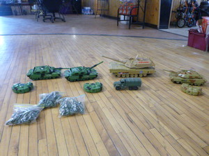 lot 88 image: Military Toys