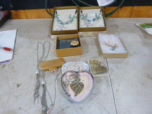 lot 100 image: Costume Jewelry