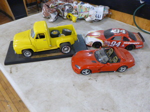 lot 73 image: 2 Die-Cast Cars and Race Car