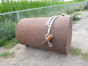 lot 3 image: 300 Gallon Fuel Barrel