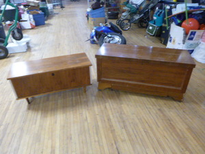 lot 119 image: 2 Hope Chests
