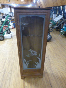 lot 123 image: Gun Cabinet